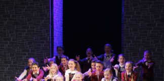Musical "School of Rock" in der Waldorfschule Evinghausen, in der OsnabrückHalle und im Theater Osnabrück.