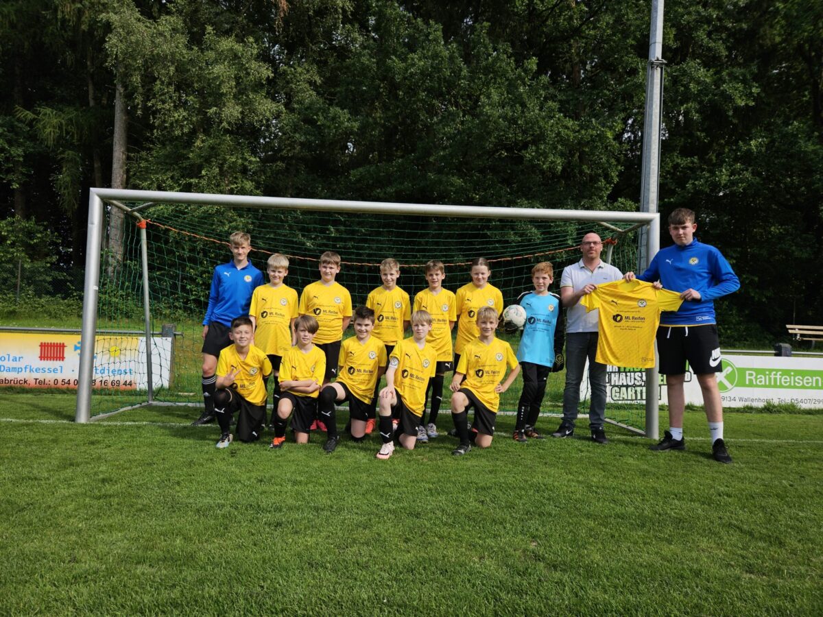 ML Reifen als neuer Trikotsponsor. / Foto: ML Reifen GmbH