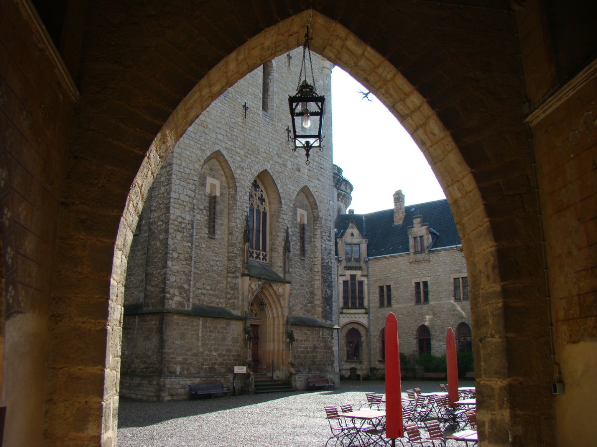 Erfolgsserie „Maxton Hall“: So sieht es am Drehort auf Schloss Marienburg bei Hannover aus