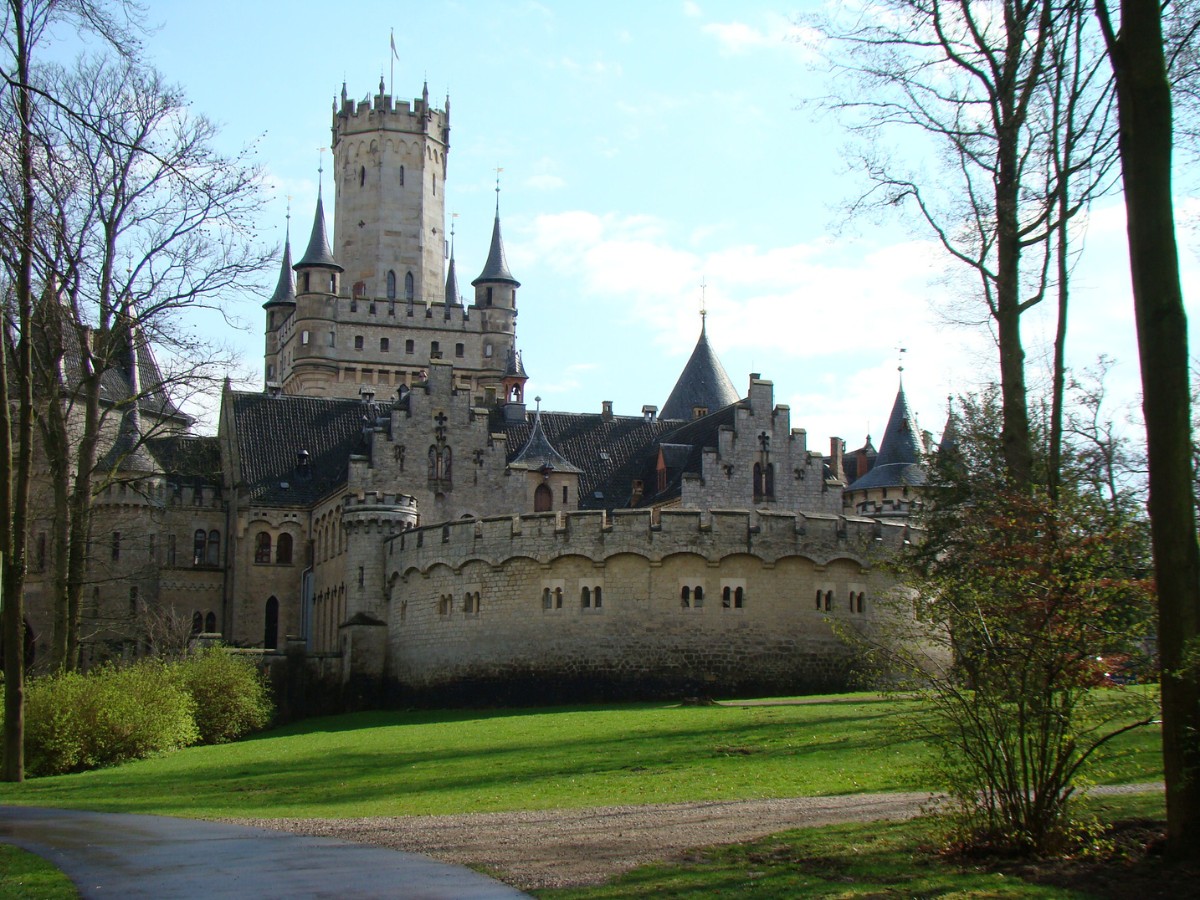 Erfolgsserie „Maxton Hall“: So sieht es am Drehort auf Schloss Marienburg bei Hannover aus