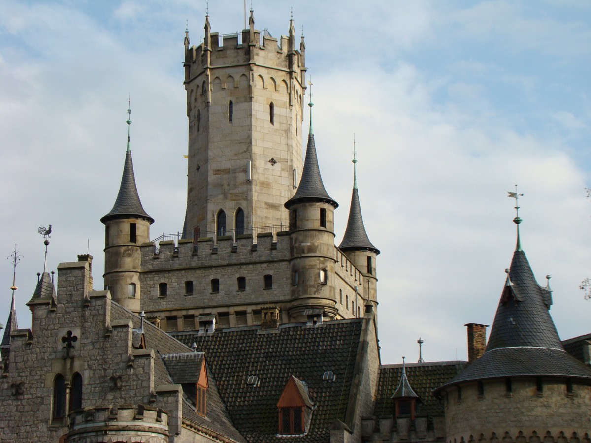 Erfolgsserie „Maxton Hall“: So sieht es am Drehort auf Schloss Marienburg bei Hannover aus