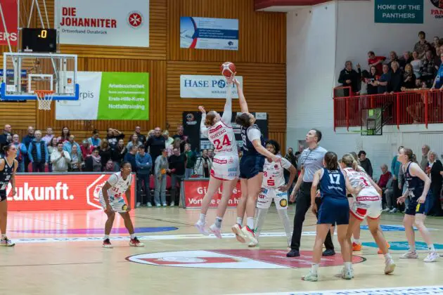 Überlegener Heimsieg: GiroLive-Panthers dominieren gegen die Eisvögel USC Freiburg