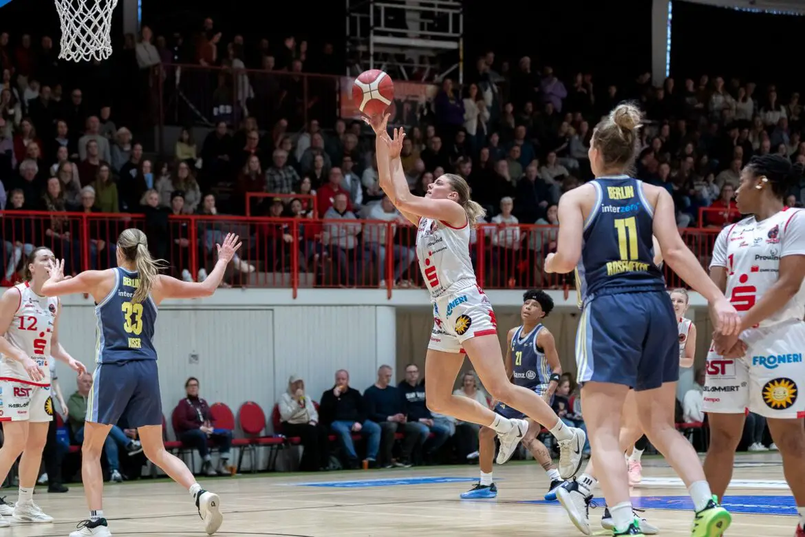 Girolive-Panthers chancenlos gegen starkes ALBA Berlin: Deutliche Niederlage in eigener Halle