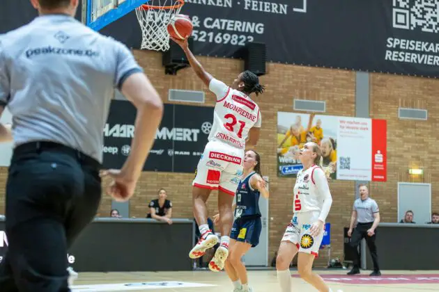 Überlegener Heimsieg: GiroLive-Panthers dominieren gegen die Eisvögel USC Freiburg