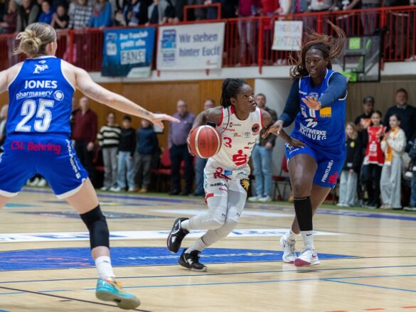 GiroLive Panthers setzen sich mit starker Schlussphase gegen Marburg durch