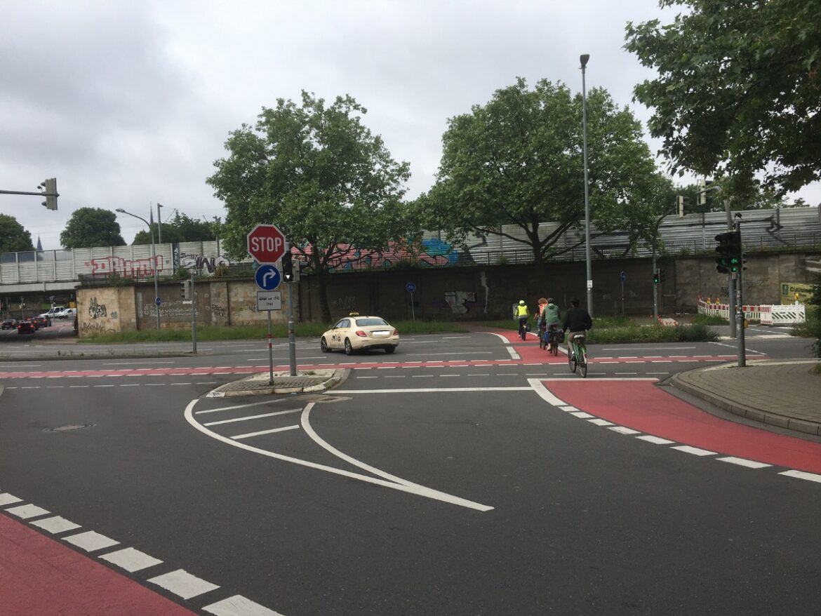 Linksabbieger Bramscher Straße