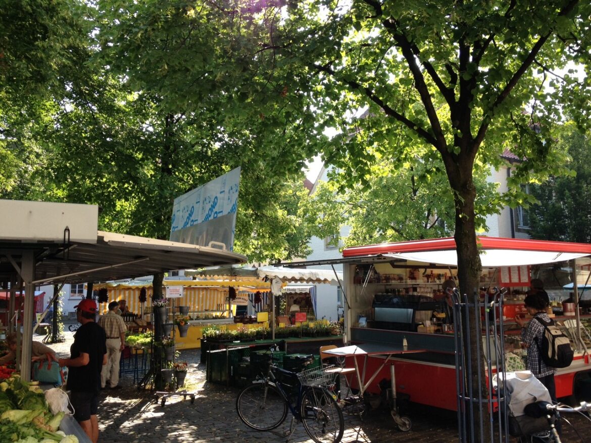 (Archivbild) Wochenmarkt auf dem Ledenhof