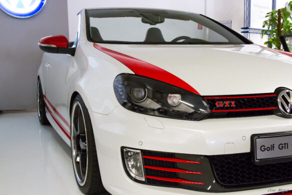 Familientreffen aller Karmann-Fahrzeuge am Werk