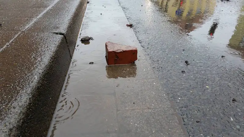 12789793_998115300267322_296195508_o Bauschutt auf Osnabrücker Innenstadtstrassen