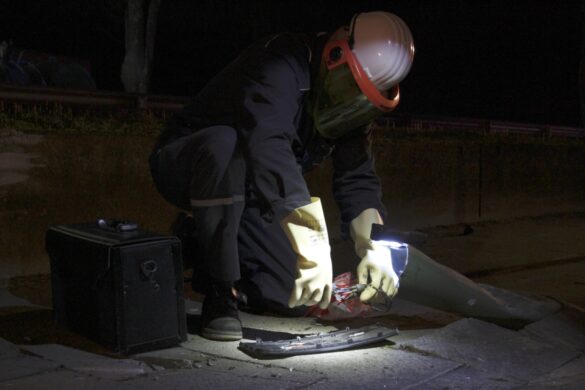 Hansastraße: PKW von LKW eingeklemmt