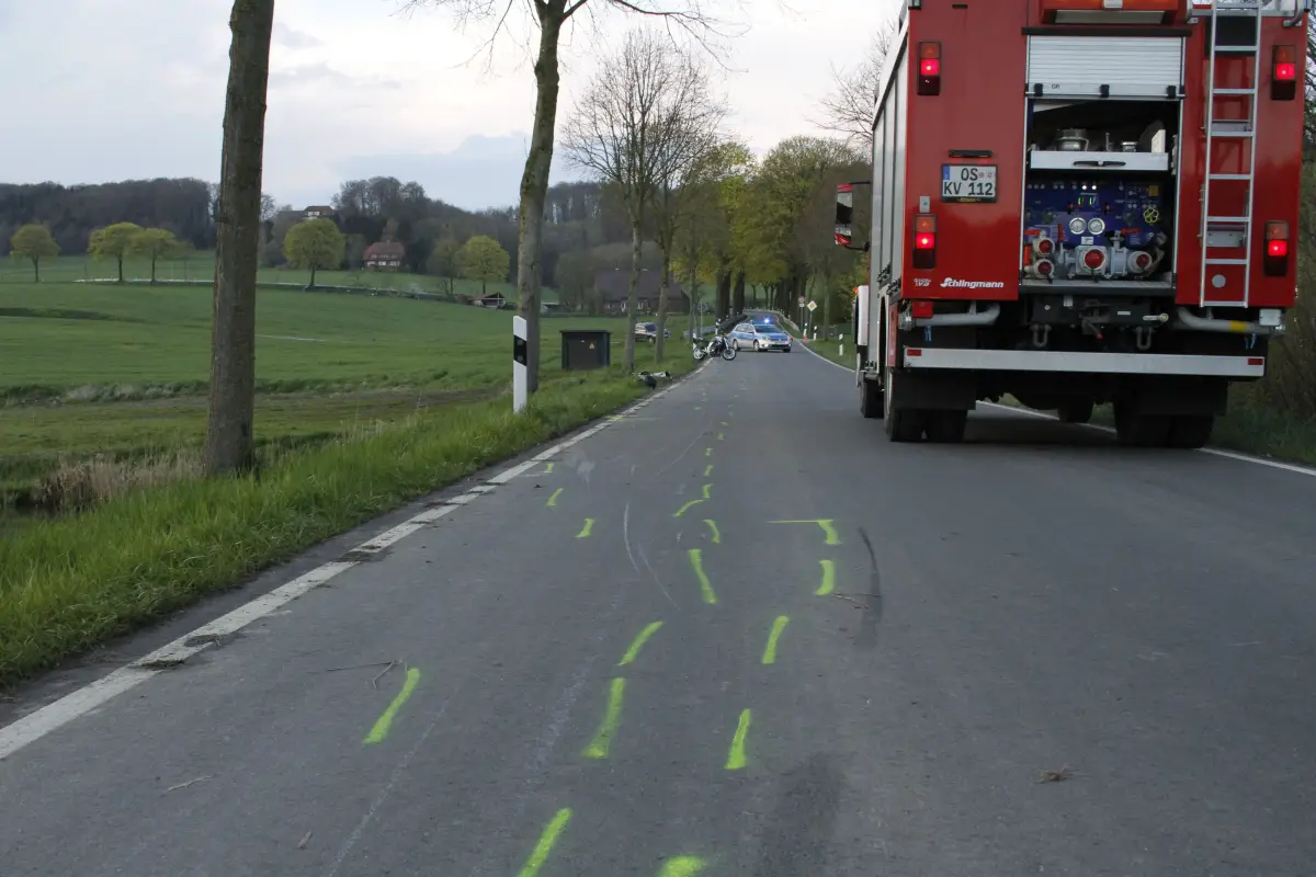 2016-04-15_Motorradfahrer-verunfallt_Hilter_001 Motorradfahrer verunfallt im Landkreis Osnabrück