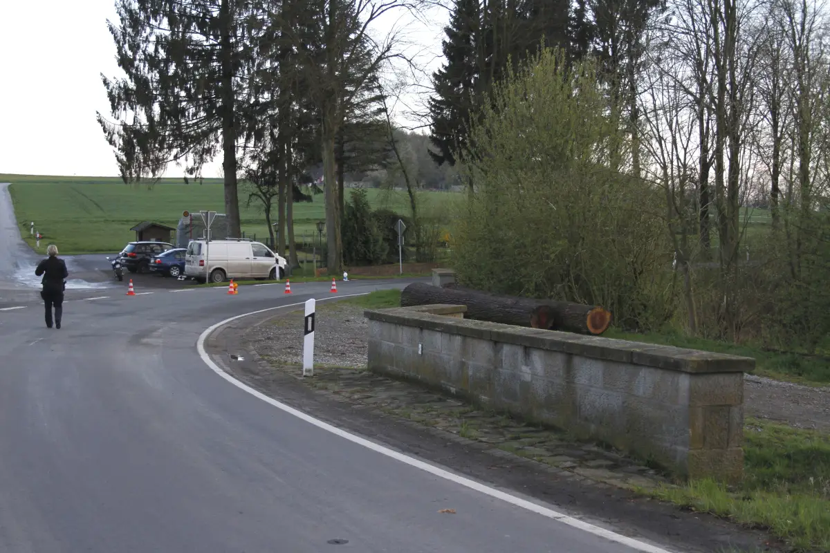 2016-04-15_Motorradfahrer-verunfallt_Hilter_010 Motorradfahrer verunfallt im Landkreis Osnabrück