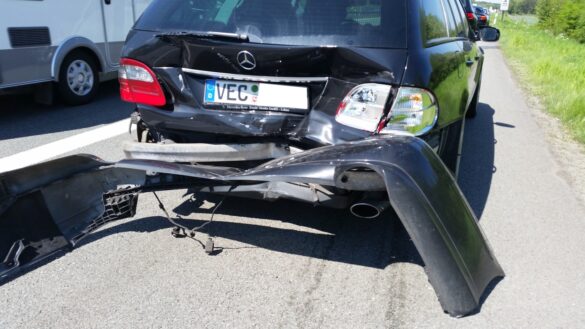 2016-05-09_Verkehrsunfall-A1-Bramsche_001 Kollision mehrerer PKW auf der A1 bei Bramsche