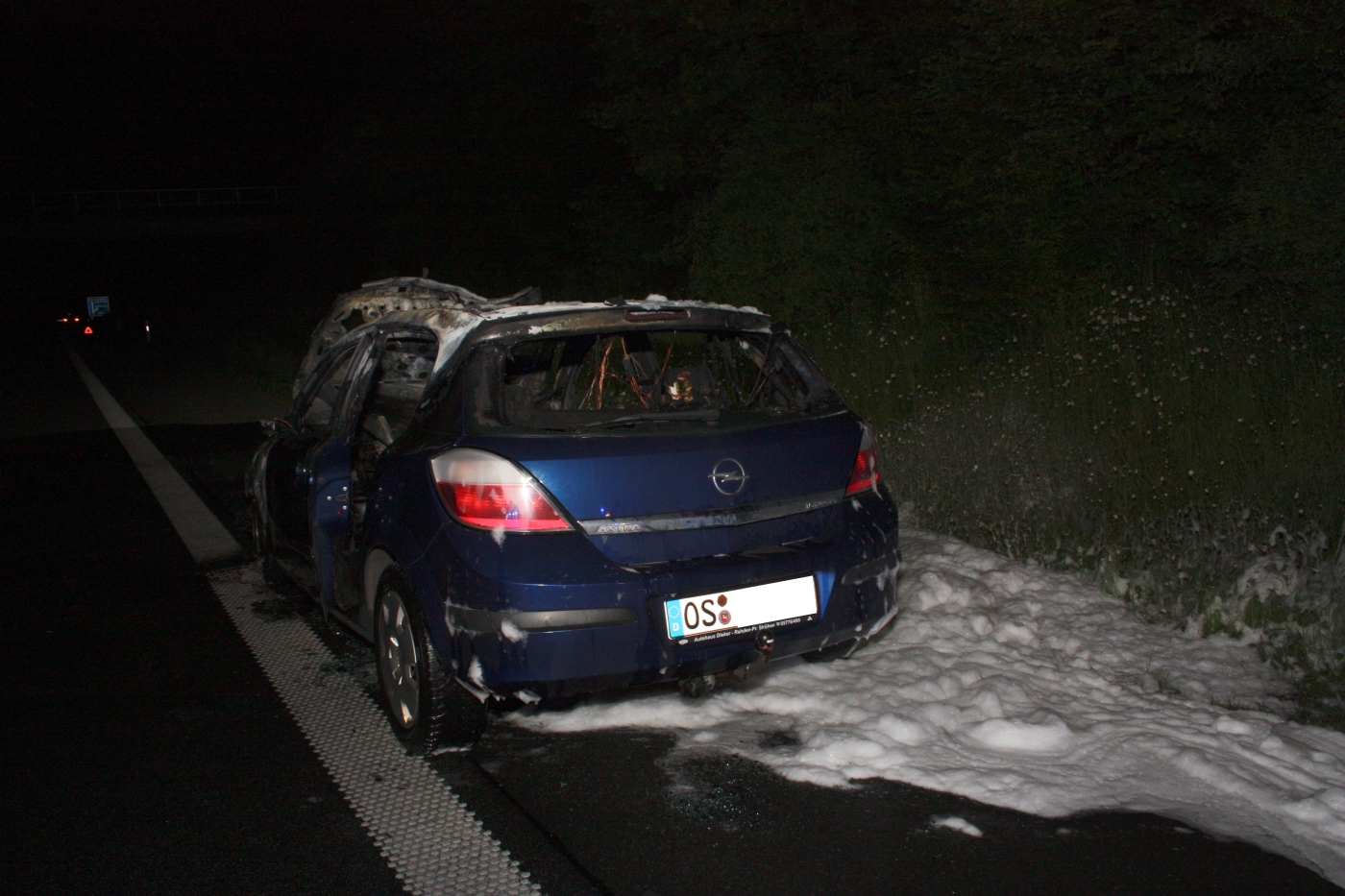 2016-05-19_PKW-Brand-Autobahn-A33_004 PKW brennt auf der A33 komplett aus