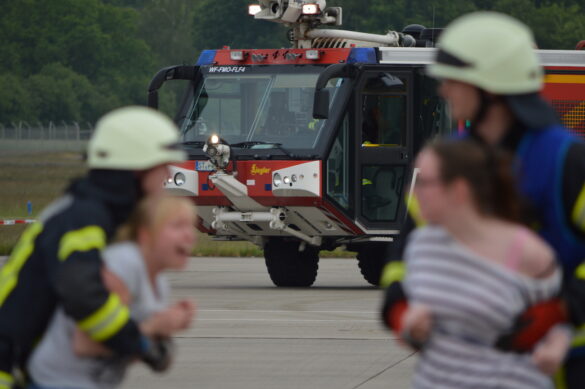 1.100 Helfer im Einsatz bei Notfallübung am Flughafen Münster/Osnabrück (FMO)