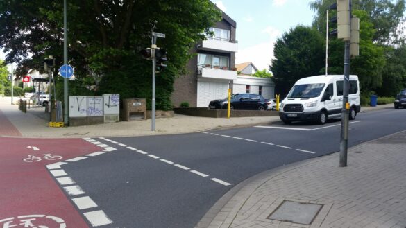 Radfahrerin und Kleinkind bei Unfall in Osnabrück verletzt
