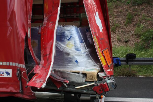 Gefahrgutunfall auf der Autobahn A30 bei Osnabrück