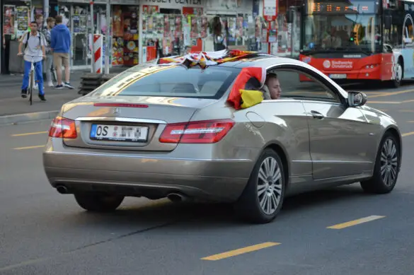 So schön feierte Osnabrück am Neumarkt das Achtelfinale