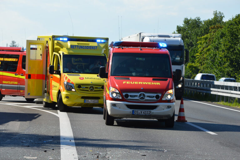 Unfall auf der Autobahn, Feuerwehr - Symbolbild in Bad Essen