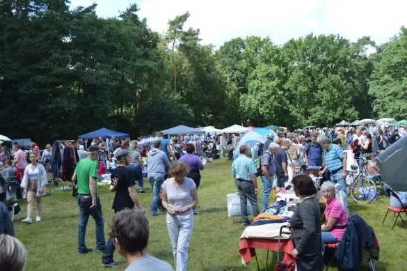 Waldflohmarkt in Osnabrück Eversburg / Foto: Pohlmann