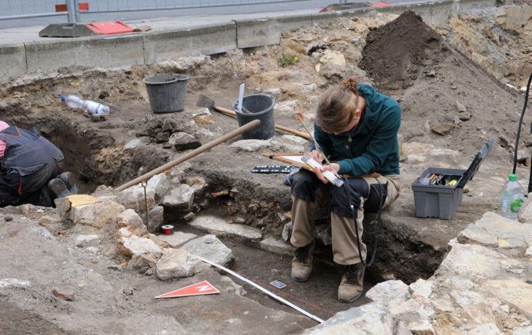 Archäologen am Neumarkt, Osnabrück