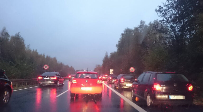 B68 bei Haste, Stau
