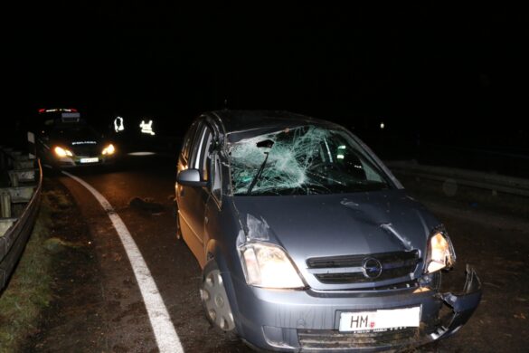 PKW überschlägt sich mehrfach in Osnabrücker Autobahnkreuz