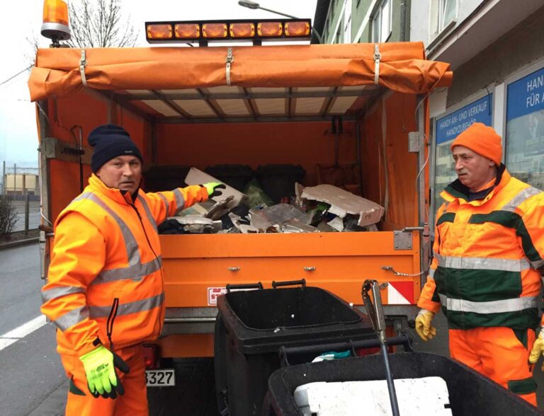 Mitarbeiter der Osnabrücker Service Betriebe (OSB)