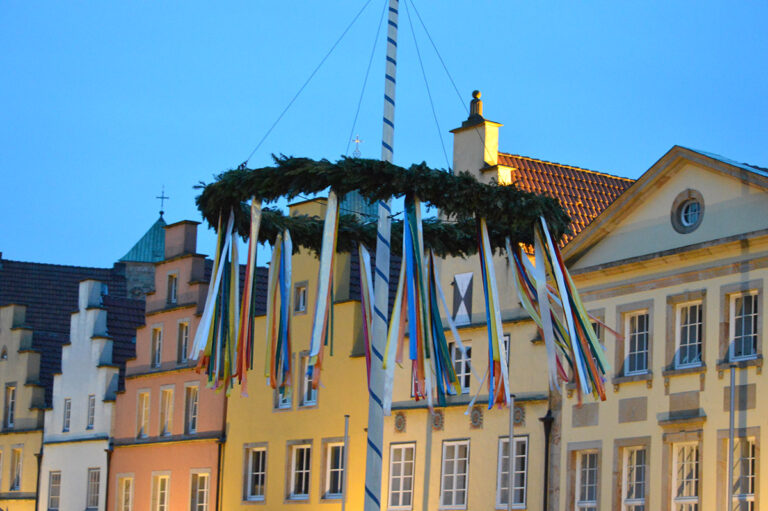Symbolbild Maibaum