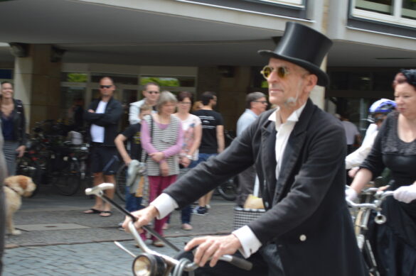 DSC_0726 Der 3. Osnabrücker Tweed Run startet bei perfektem Radel-Wetter