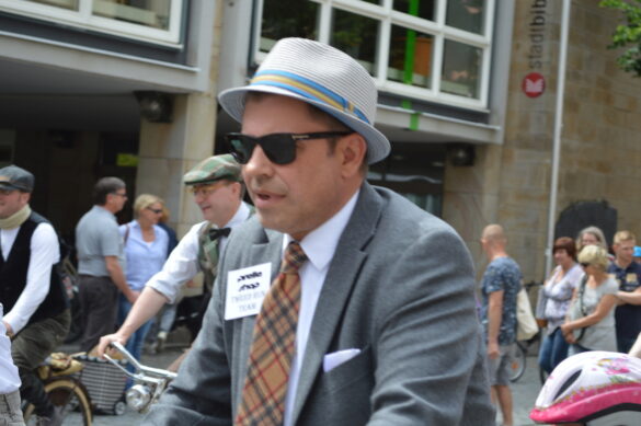 DSC_0735 Der 3. Osnabrücker Tweed Run startet bei perfektem Radel-Wetter
