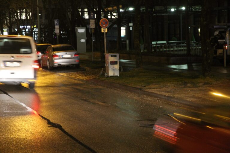 Blitzer, Radarkontrolle, Radar, Geschwindigkeit