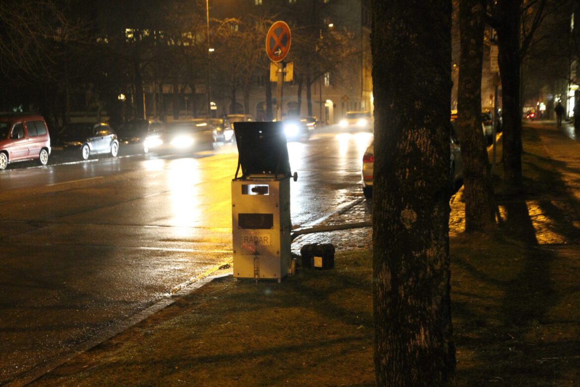 Blitzer, Radarkontrolle, Radar, Geschwindigkeit