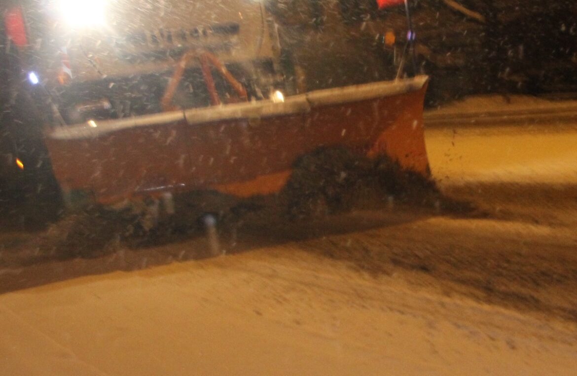 Schneepflug, Winter, Glatteis