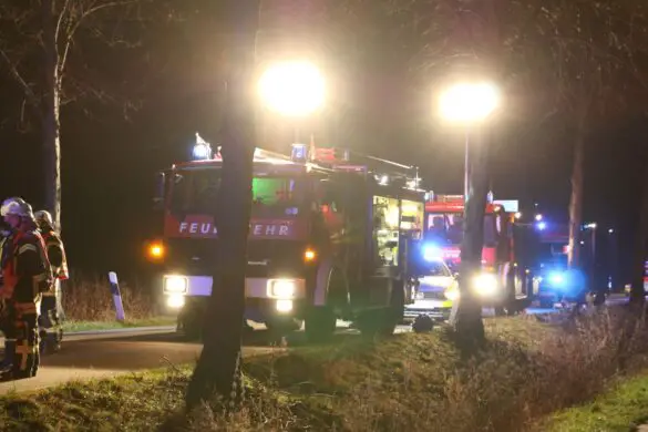 PKW prallt gegen Baum im Landkreis Osnabrück