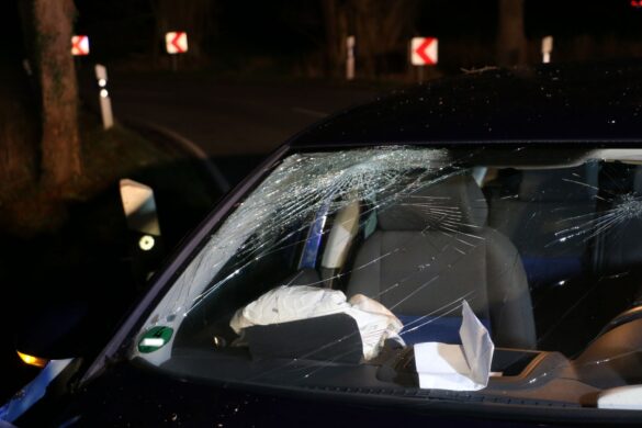 PKW prallt gegen Baum im Landkreis Osnabrück