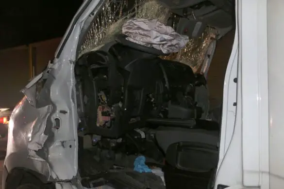 2018-02-07_Unfall-Transporter-LKW-A1-Autobahn-Osnabrueck_007 Transporter kracht auf LKW auf der Autobahn A1 bei Osnabrück