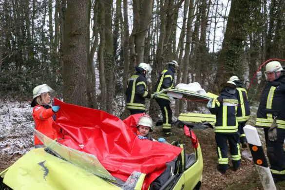 Unfall mit BUS und PKW - Alarmübung bei Bramsche (360°)