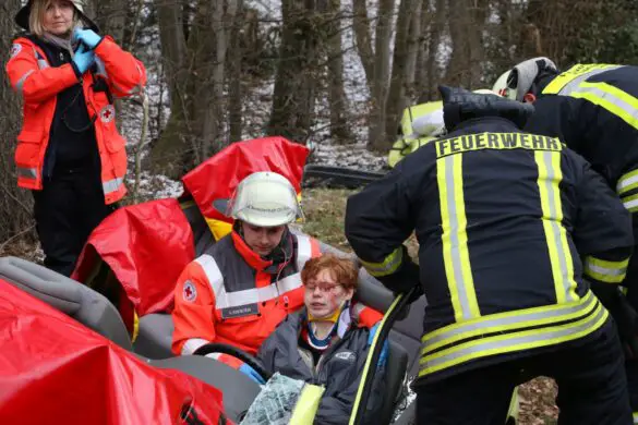 Unfall mit BUS und PKW - Alarmübung bei Bramsche (360°)