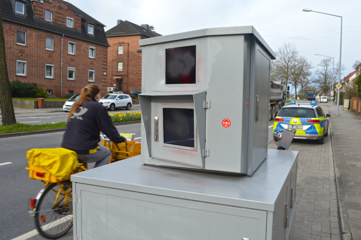 Vandalismus am Blitzer-Anhänger