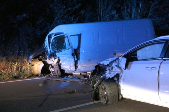 2018-07-29_Unfall-Zusammenstoss-Autobahn-A33-Osnabrueck-Harderberg_004 Schwerer Zusammenstoss in Autobahnauffahrt der A33 bei Osnabrück