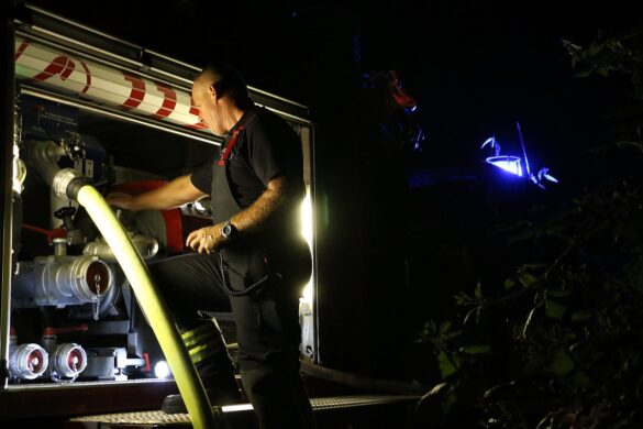 2018-08-06_Feuer-Kleingarten-Huette-Osnabrueck_002_s Gartenhütten brennen in Osnabrück Widukindland