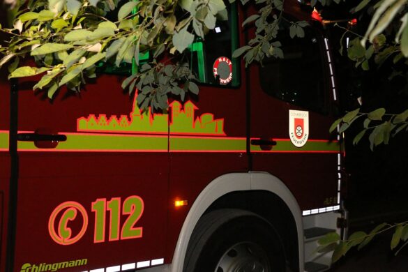 2018-08-06_Feuer-Kleingarten-Huette-Osnabrueck_008_s Gartenhütten brennen in Osnabrück Widukindland