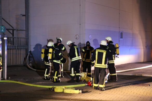 2018-08-21_Feuer-Druckerei-Dissen-LK-Osnabrueck_004 Rauch über Dissen, Feuer in Druckerei im Landkreis Osnabrück