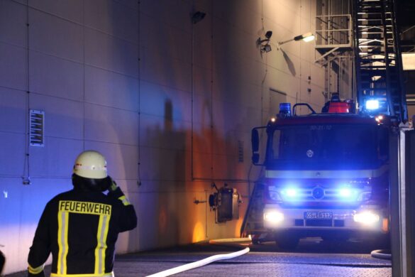 2018-08-21_Feuer-Druckerei-Dissen-LK-Osnabrueck_005 Rauch über Dissen, Feuer in Druckerei im Landkreis Osnabrück