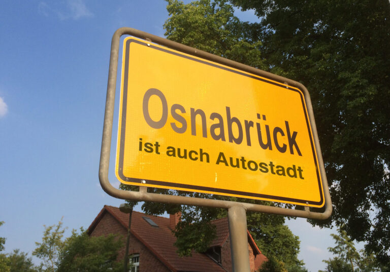 Autostadt Osnabrück, Ortsschild