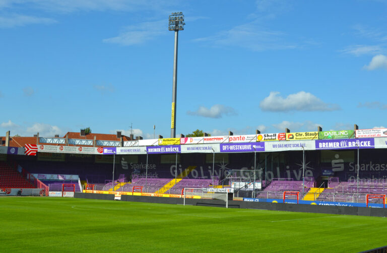 Derby-Spiel, Bremer Brücke, Westkurve, VfL Osnabrück