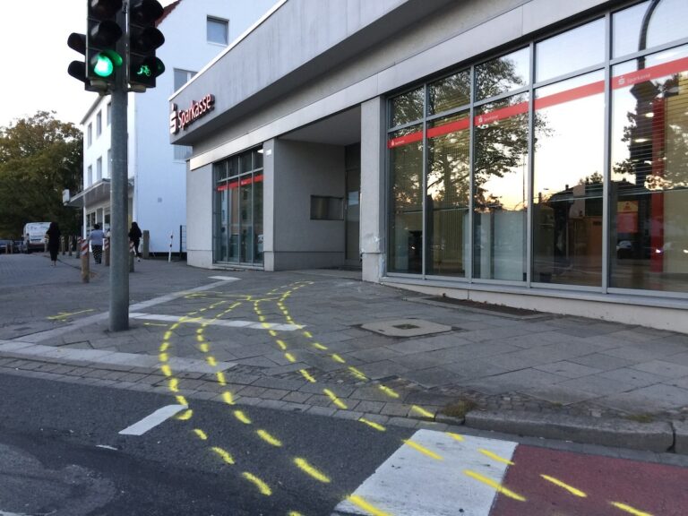 Sparkasse Unfall