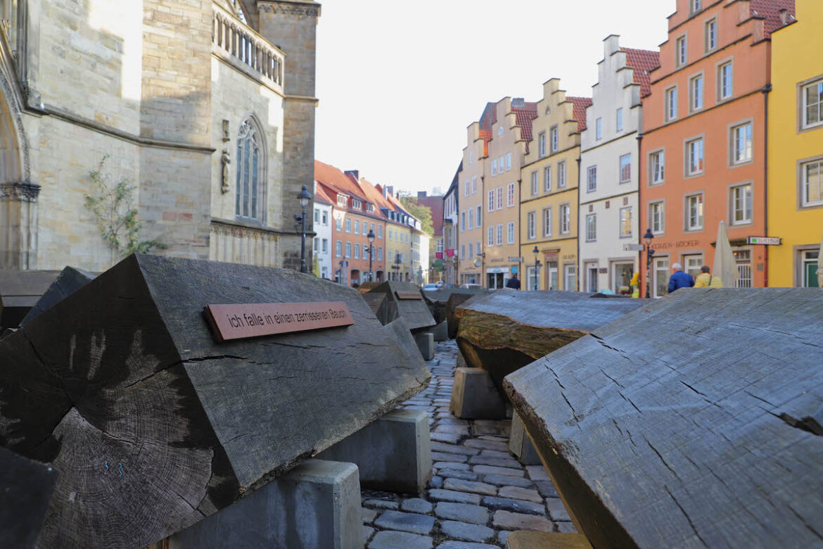 Mahnmale von Volker Johannes Trieb