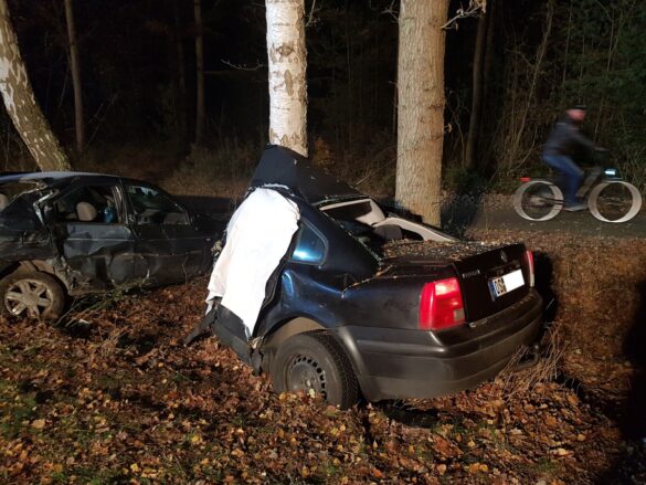 2018-11-27_Unfall-zwei-PKW-gegen-Baum-toedlich_Bohmte-Landkreis-Osnabrueck_006 Tödlicher Verkehrsunfall in Bohmte im Landkreis Osnabrück